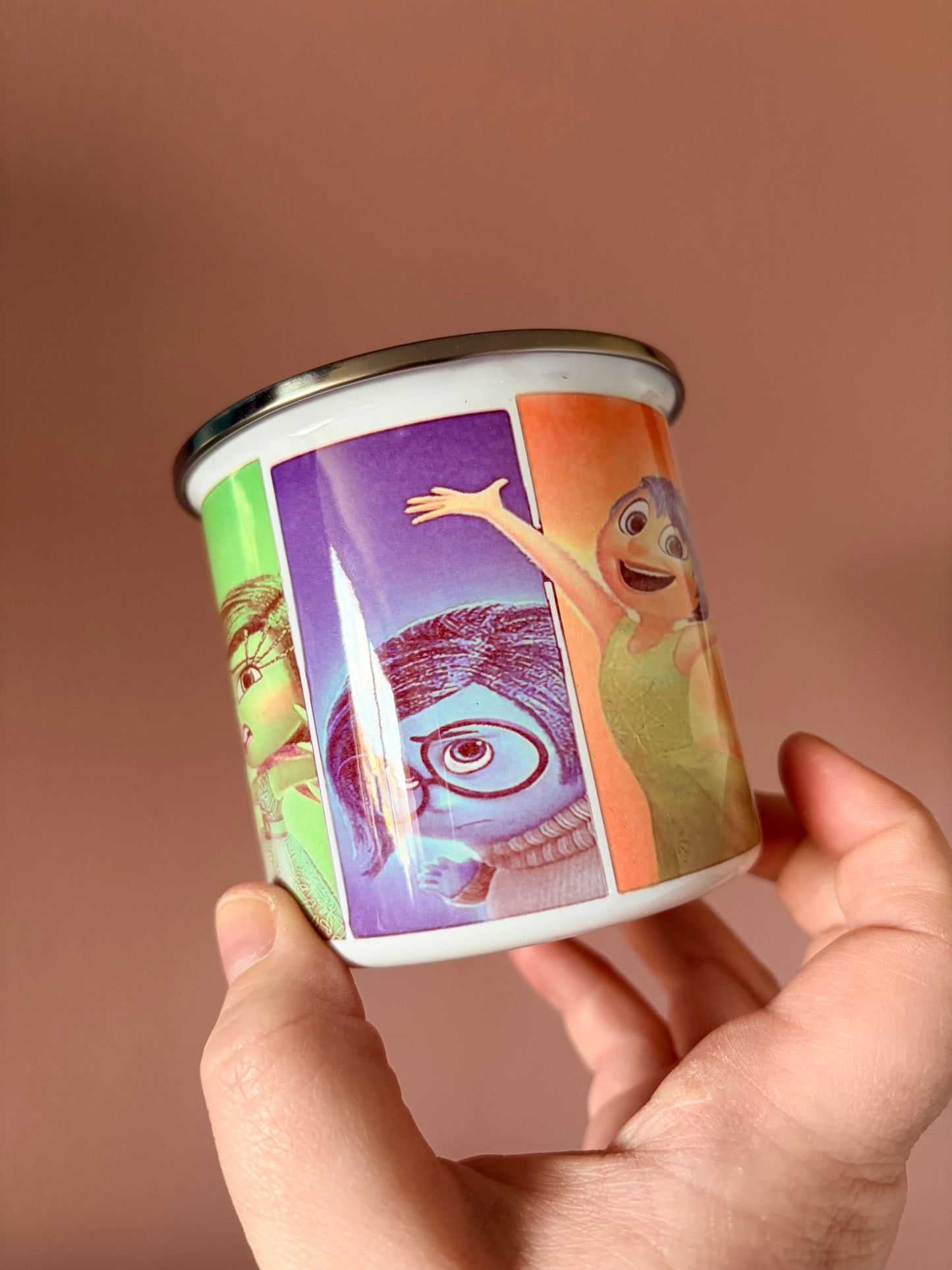 Emotion enamel mug